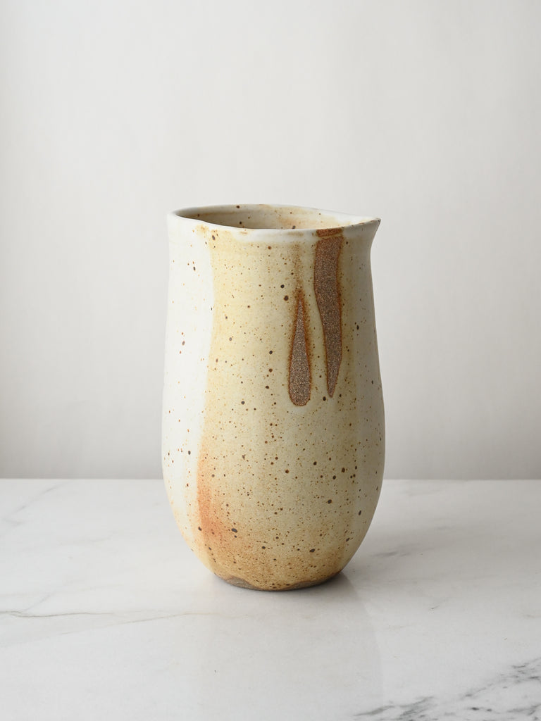 Suna Vase