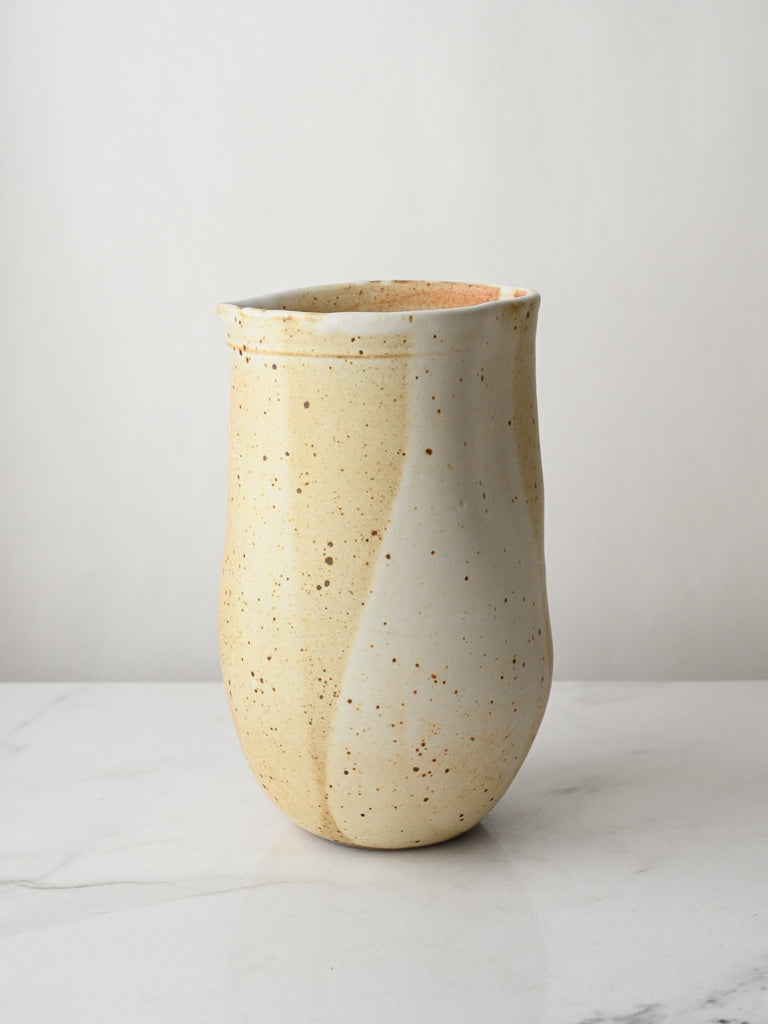 Suna Vase