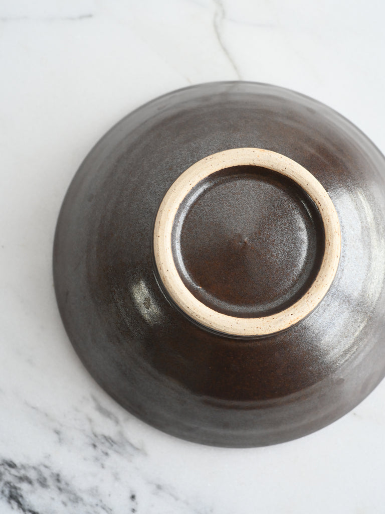 Wild Clay Bowl in Iron Glaze