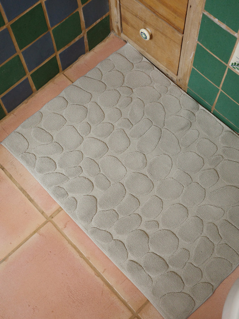 Ishikoro Pebble Bath Mat