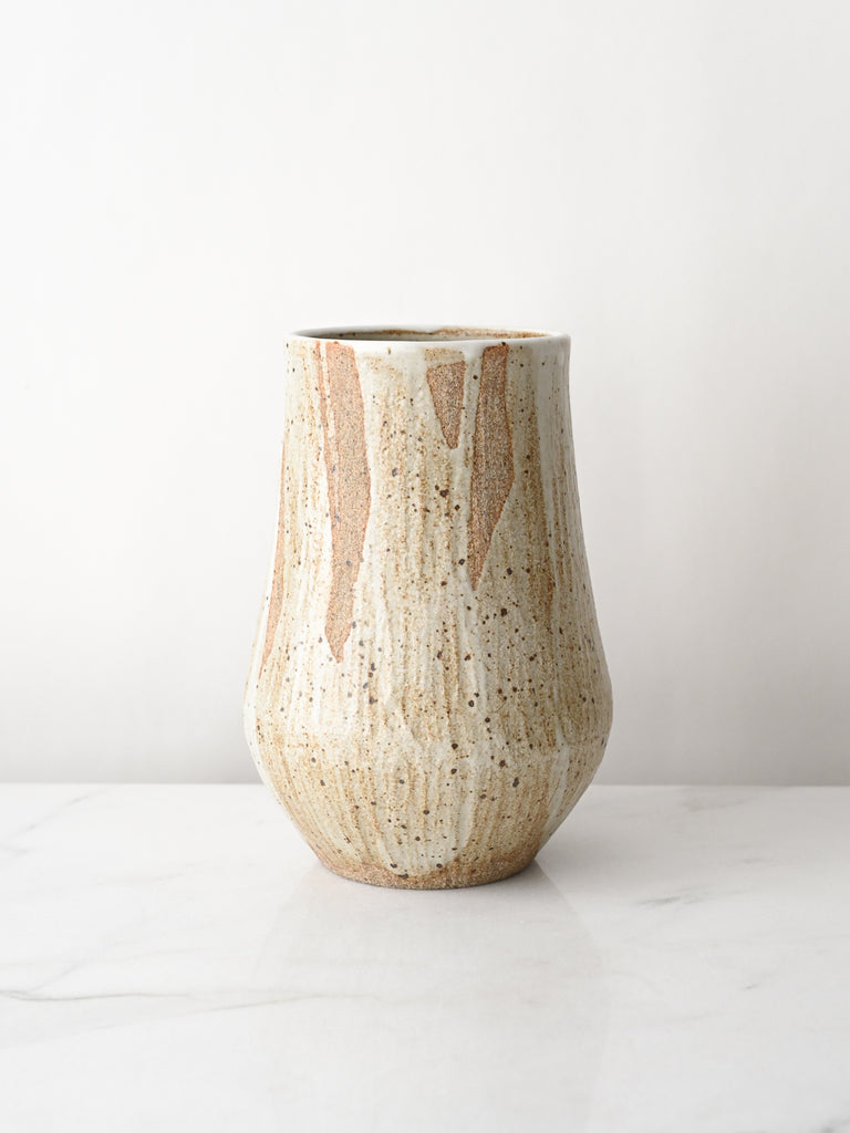 Suna Vase