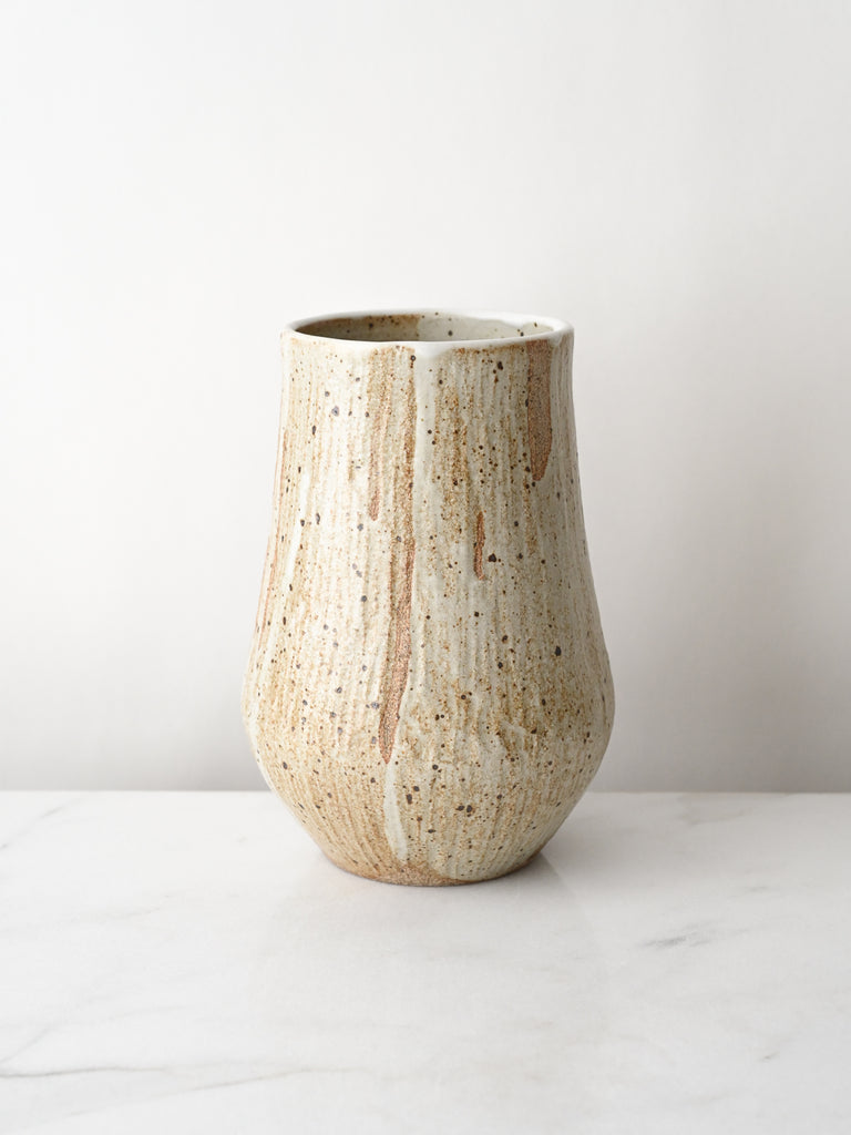 Suna Vase